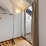 White Residence Apartment